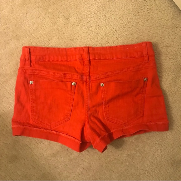 Tinseltown shorts - bundle only - Picture 3 of 4